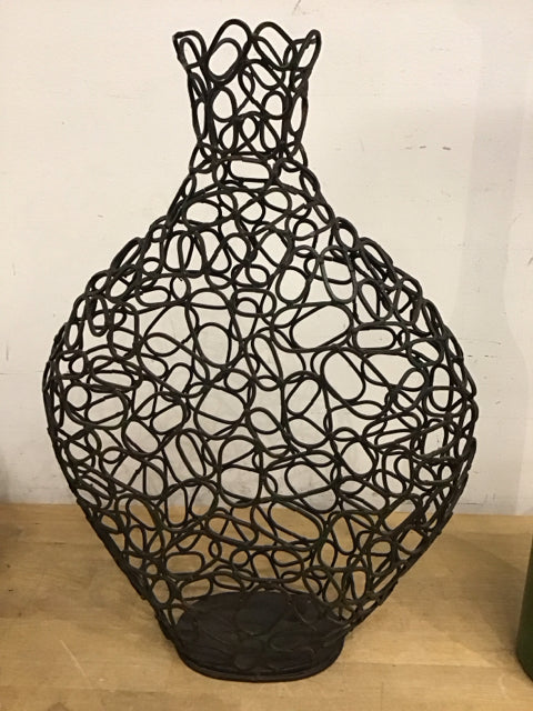 21" Metal Wire Decorative Vase