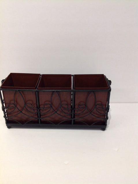 11.5"x5.5" Three Pot Metal Planter Holder