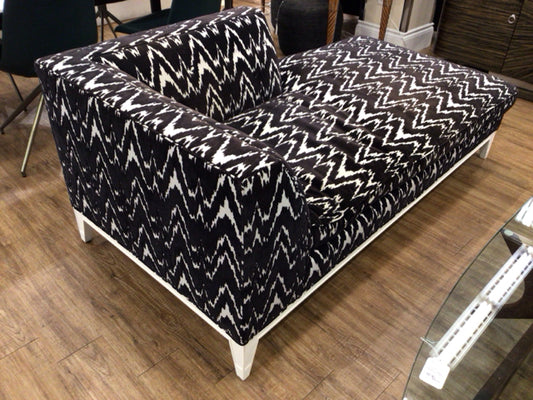 Kravet Furniture Brown & White Fabric Chaise Lounge