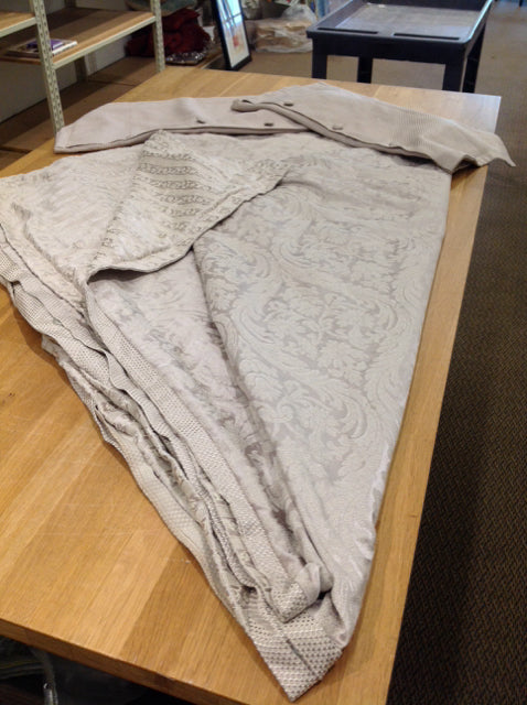 King Reversible Champagne Damask w/2 Shams