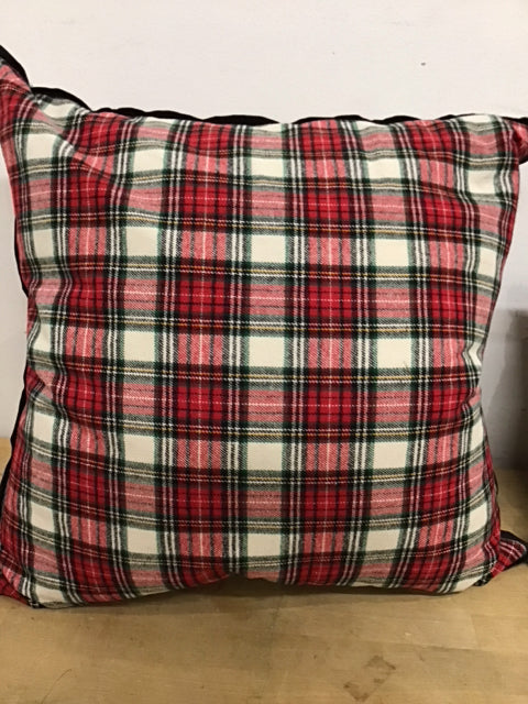 20" Red White Green Plaid Pillow