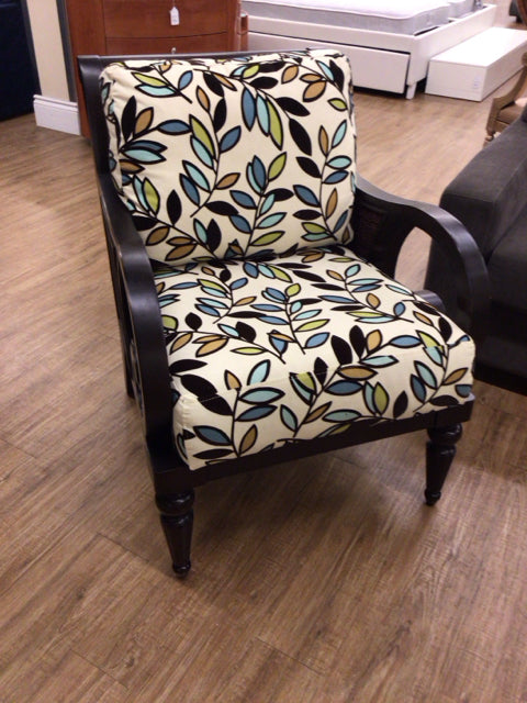 Floral Leaf Cushion Woven Arm Chair