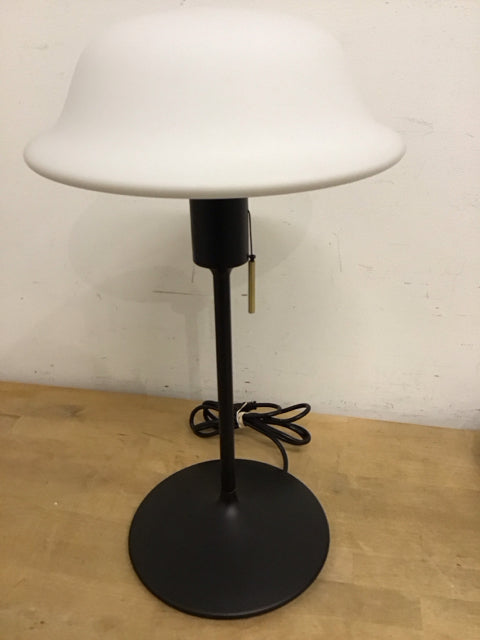 21" Butler Umage Table Lamp