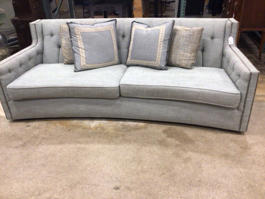 Bernhardt Curved Sofa/4 Pillows