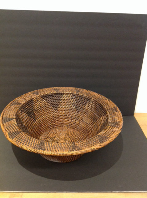 19" Rd Woven Rattan Deep Bowl