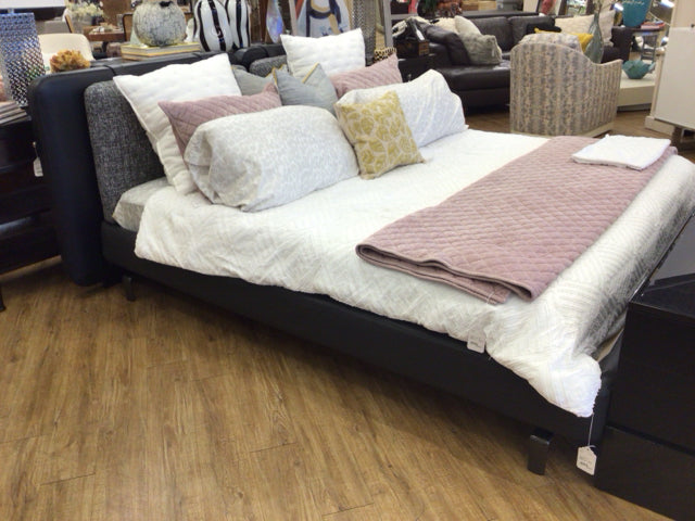 Minotti Black Leather Wrapped & Grey Fabric Cali King Bed
