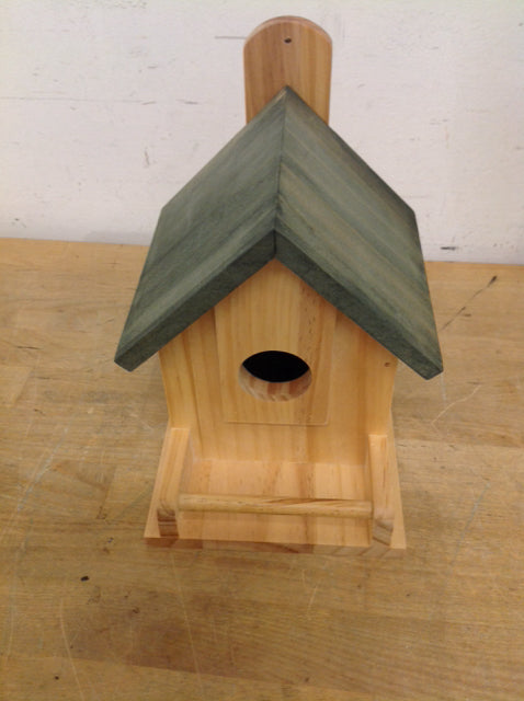 9" Wood Bird House