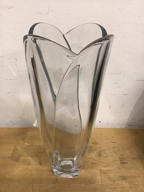 14" Bohemia Crystal Globus Vase