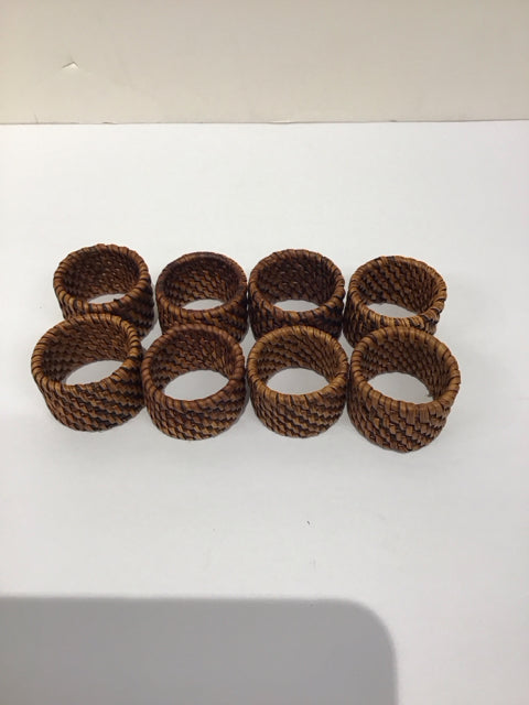 Set/8 Woven Rattan Napkin Rings