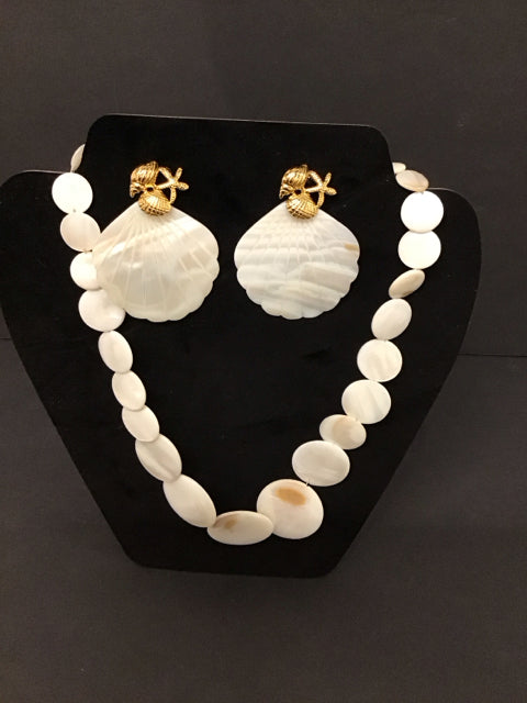Mother of Pearl Necklace w/Earrings