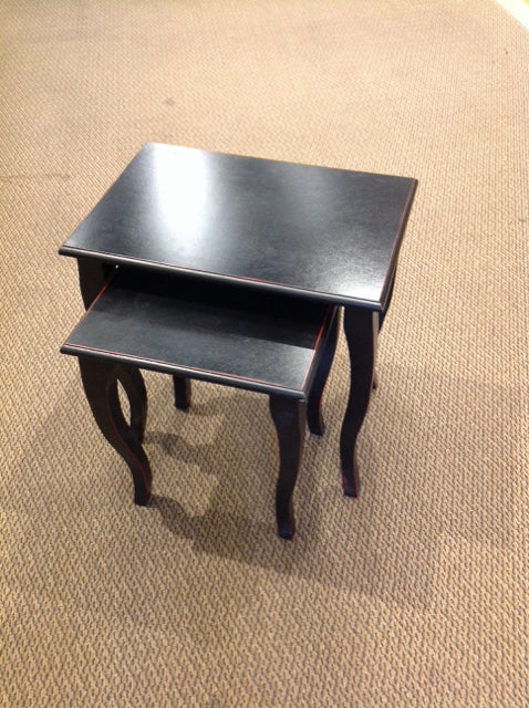 Set/2 Black Wood Nesting Tables