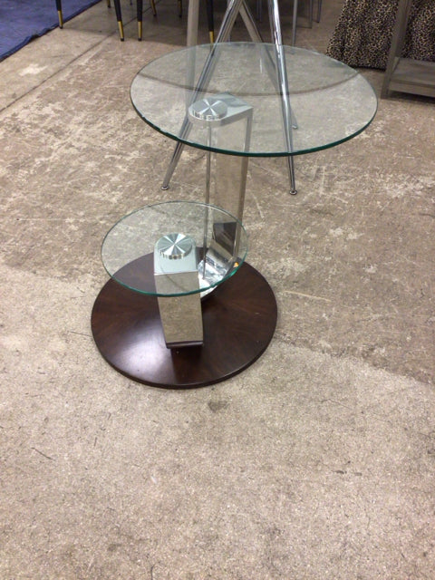 Baers Furniture Swivel Two Tier Round Glass Top End Table