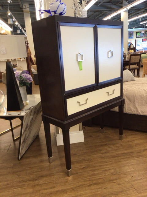 Belle Meade Signature Bar Cabinet
