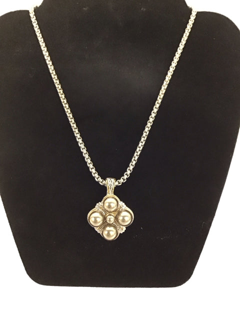 Silver Necklace w/Grey Faux Pearls Pendant