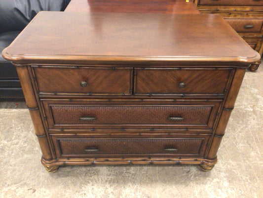 23 1/2" X 45" Havertys Wood Four Drawer Dresser