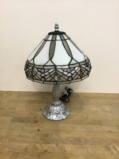 18" Silver/White Tiffany Style Desk Lamp