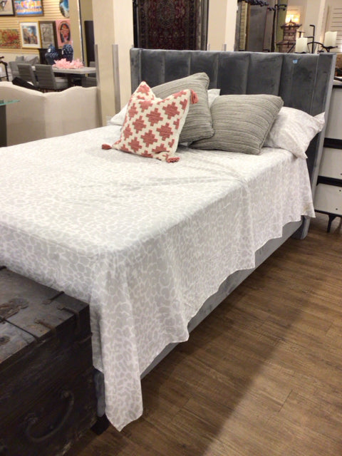 City Furniture Grey Queen Bed