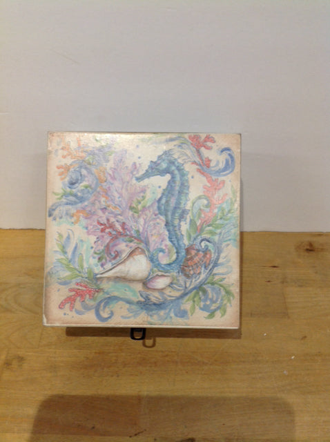 7" Sq Seahorse Box