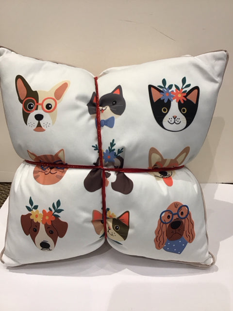Pair Outdoor Pillows w/Dogs/Cats