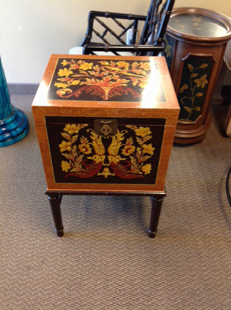 18x15x28H Vtg Wood Storage Cabinet w/Floral Motif AS-IS