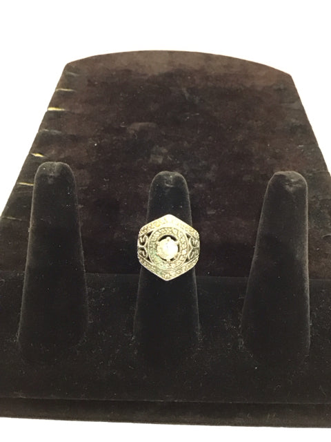 Silver Ring w/Rd Center Rhinestone