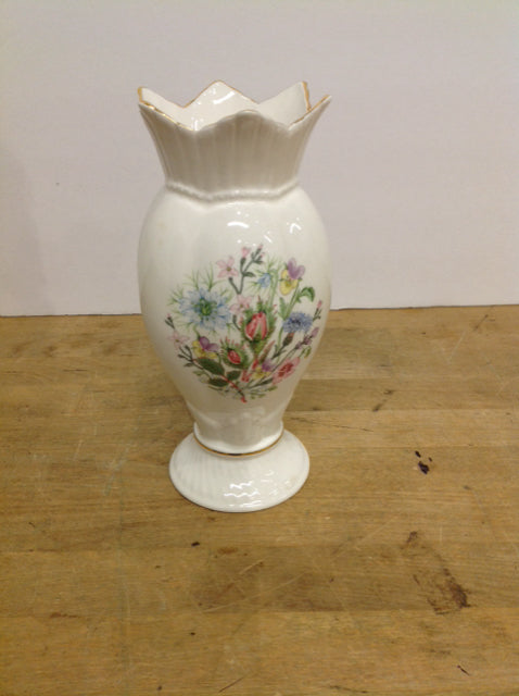 Ansley Wild Tudor Vase