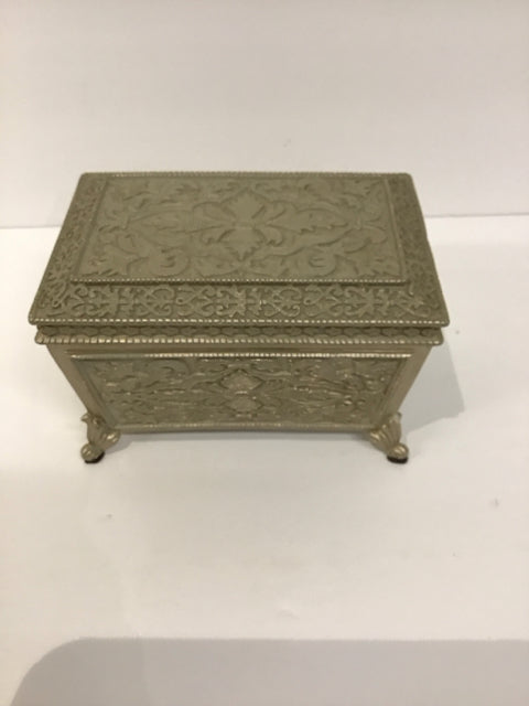 6x4 Grey Resin Footed Box