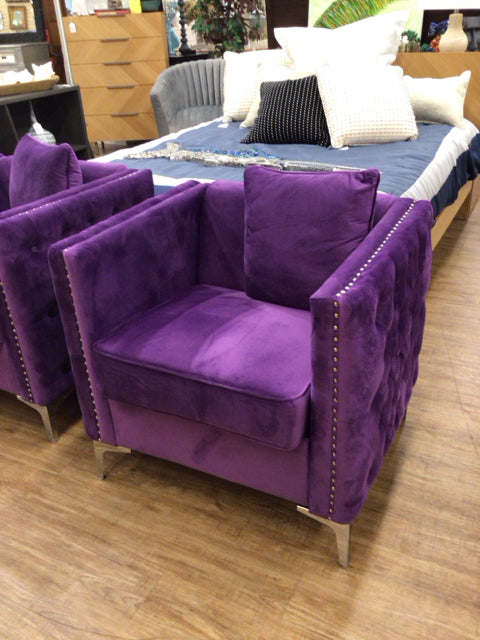 Purple Tufted Velvet Chair