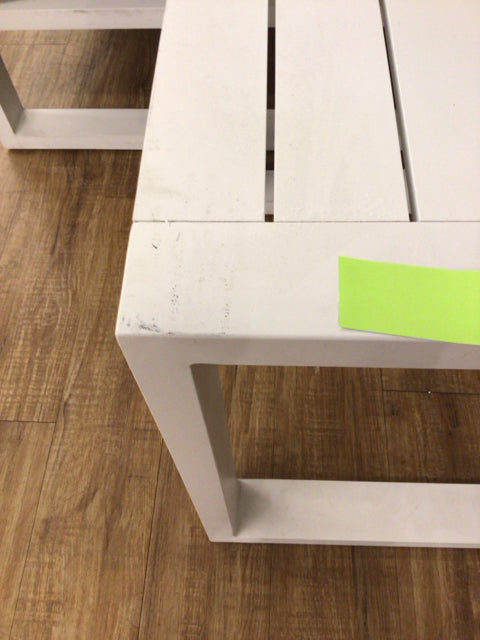 23.50" X 21.12" AS-IS City Furniture Linear2 White Aluminum End Table(Knicks)
