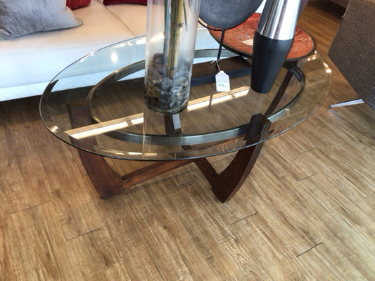50" X 32" X 20" RTG Haverhill II Oval Glass Top Brown Cocktail Table