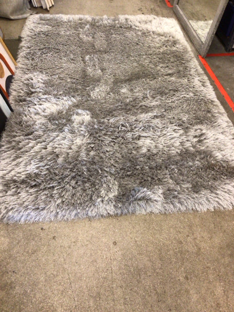 7.7 X 5.0 Dallas Silver Rug