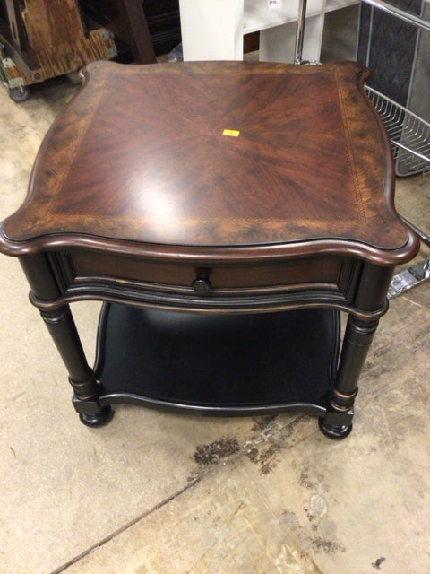 Hooker Furniture One Drawer End Table