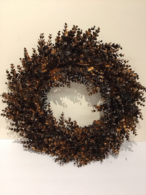 Gold/Black Leaves Wreath