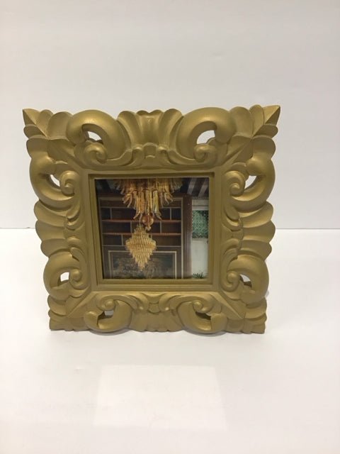 4x4 Gold Resin Picture Frame
