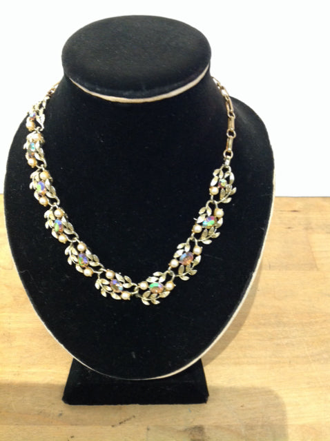 Gold w/Rhinestones Flower Necklace
