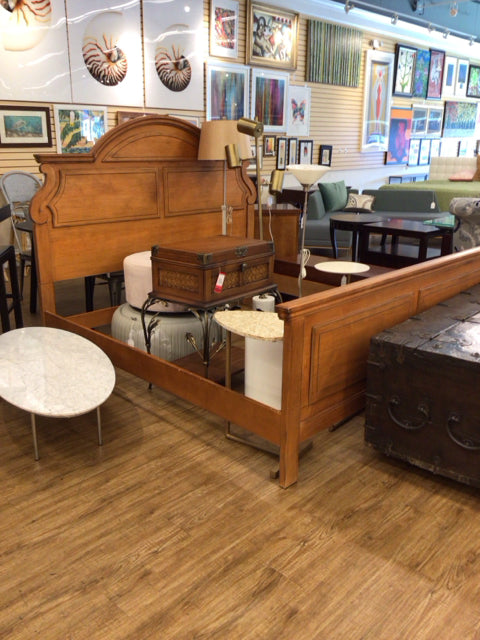 AS-IS Drexel Heritage Wood Arch Top Panel King Bed(NO SLATS)
