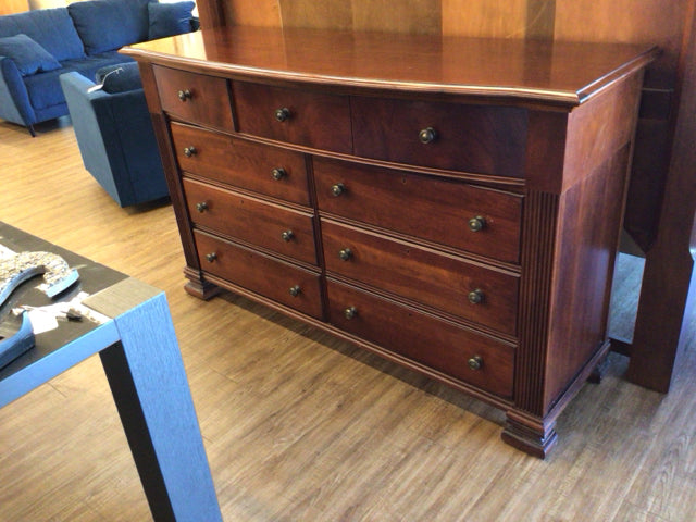 Stanley furniture Nine Drawer Wood Dresser