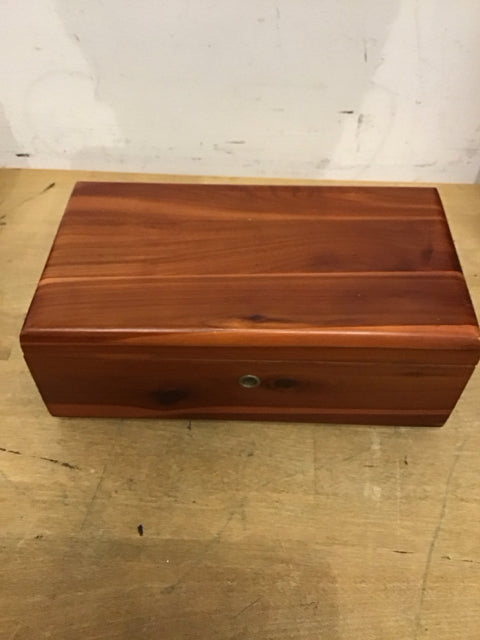9"x5" Cedar Decorative Box