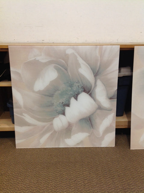 36" Sq Flower Print on Acrylic w/Cleat