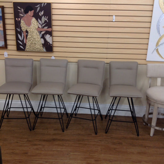 4 Vinyl Bar Stools