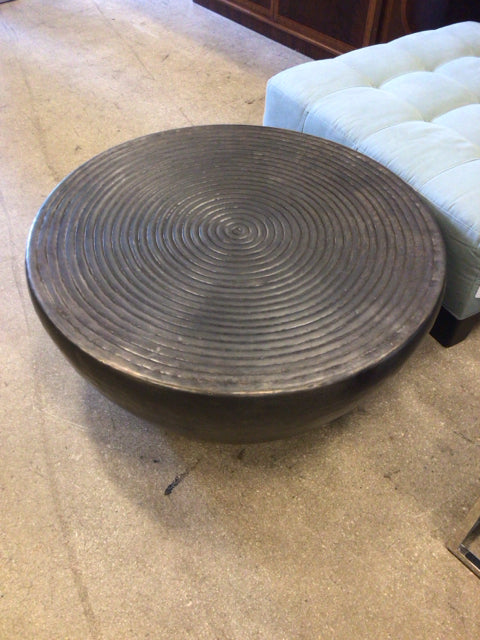 37 1/2" Round Metal Coffee Table