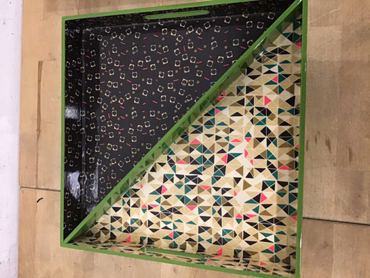 14" Green W/Geometric Patterns Tray