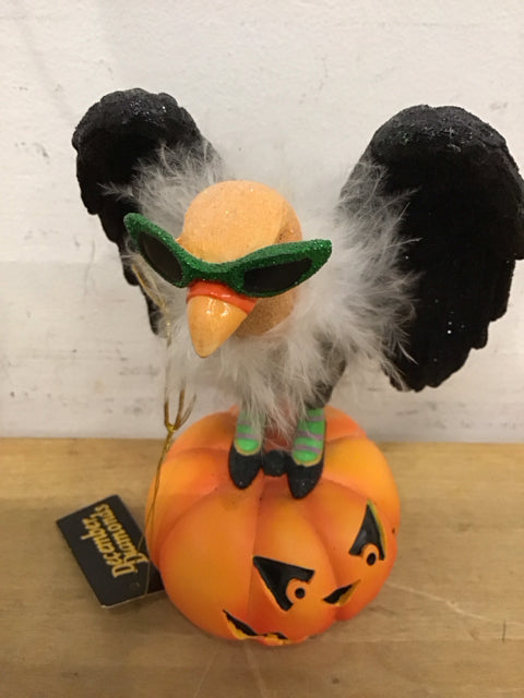Halloween 6" December Diamond "Edith The Vulture" Figure