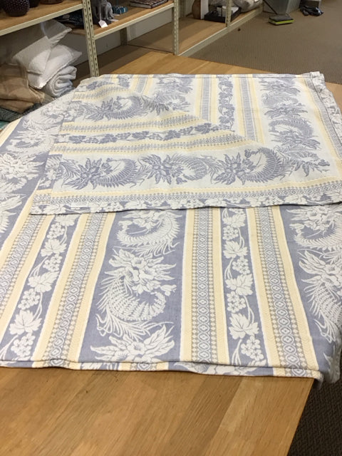 KING Coverlet Blue/Yellow & White Jacquard