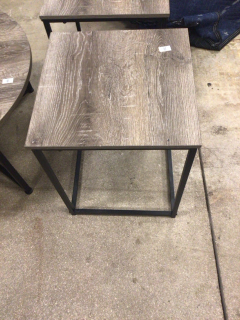 Ashley Furniture Wadeworth Square End Table