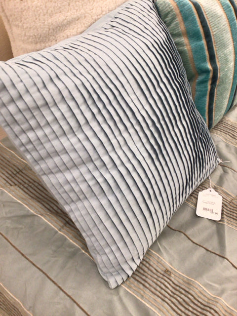 17 " Light Blue Pleated Pillow