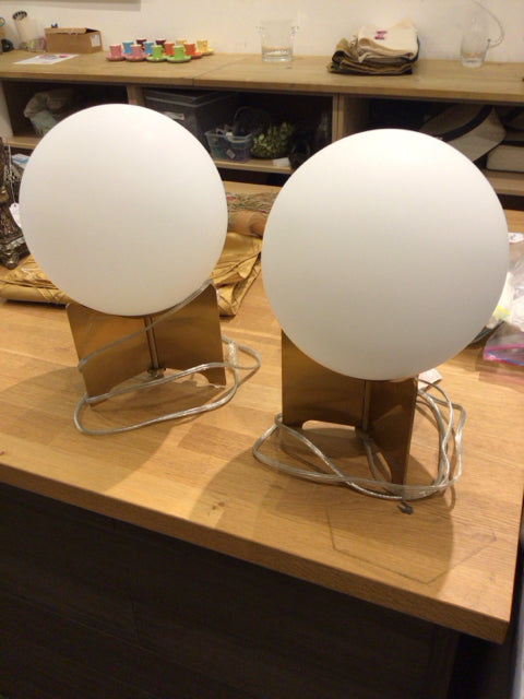 Pair/Globe Lamps Bass Base