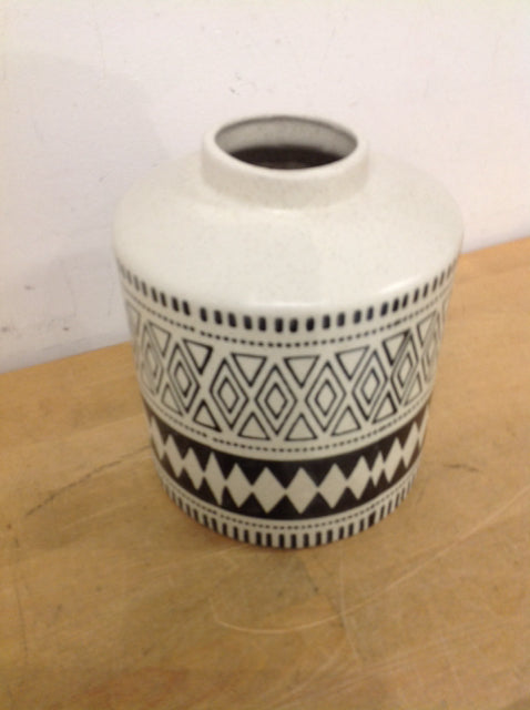 Vase - 9" Black & Ceramic Print