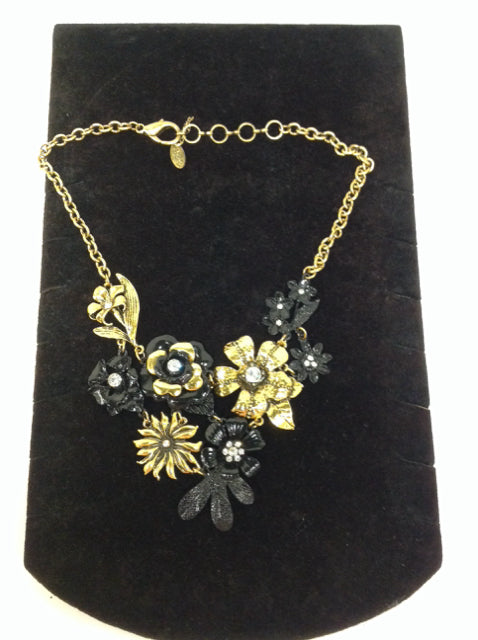 Gold/Black Metal & Rhinestone Necklace