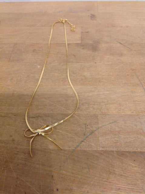 Necklace- Roberto Coin Style Gold Bow